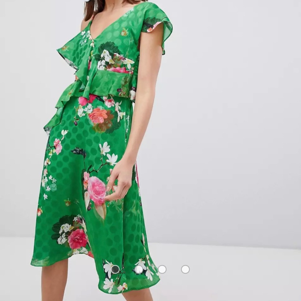 River Island Green Floral One Shoulder Dress